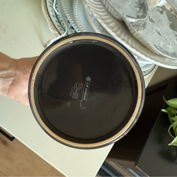 Le Creuset Utensil Holder - Picture 5 of 5